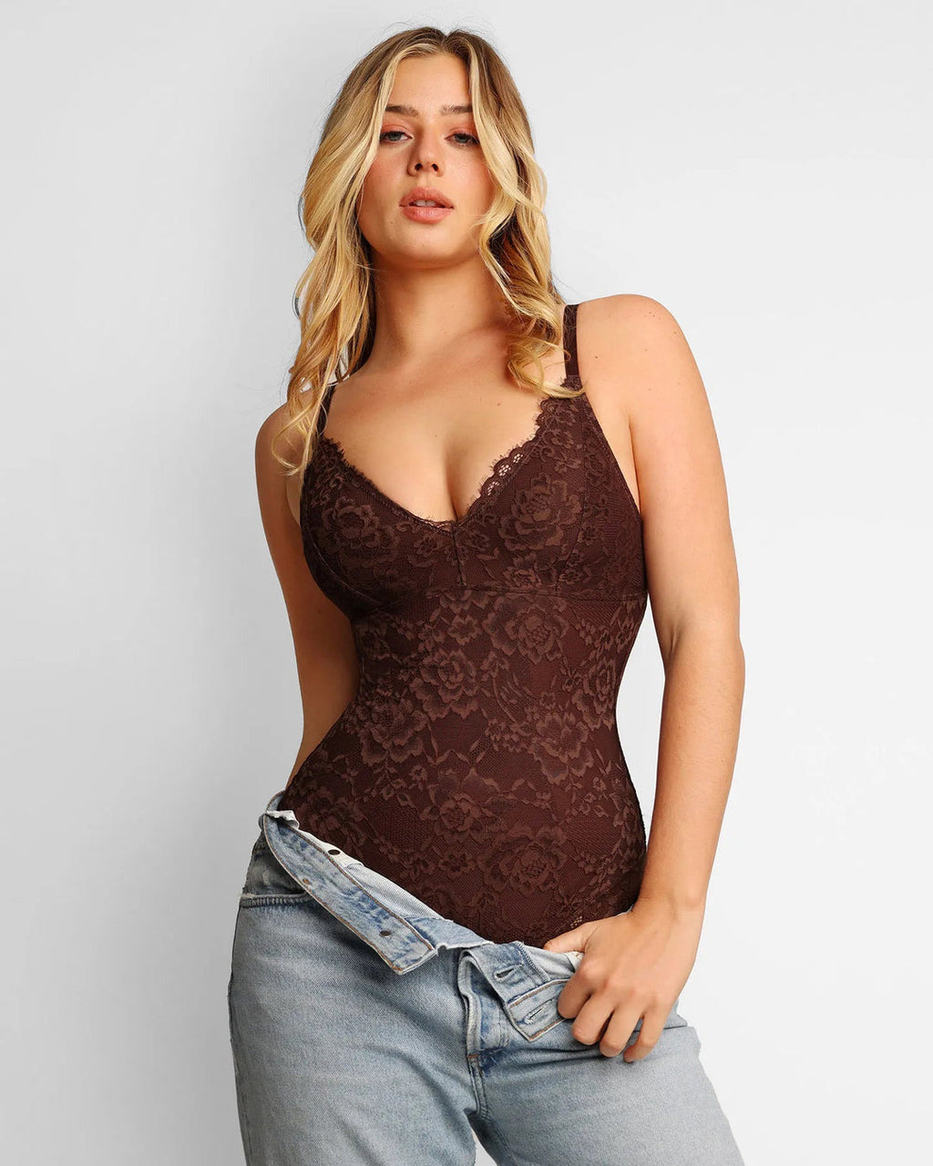 Sculpting Lace Shapewear mit String